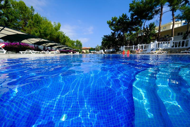 Larissa Hill Beach Hotel Konaklı Kültér fotó